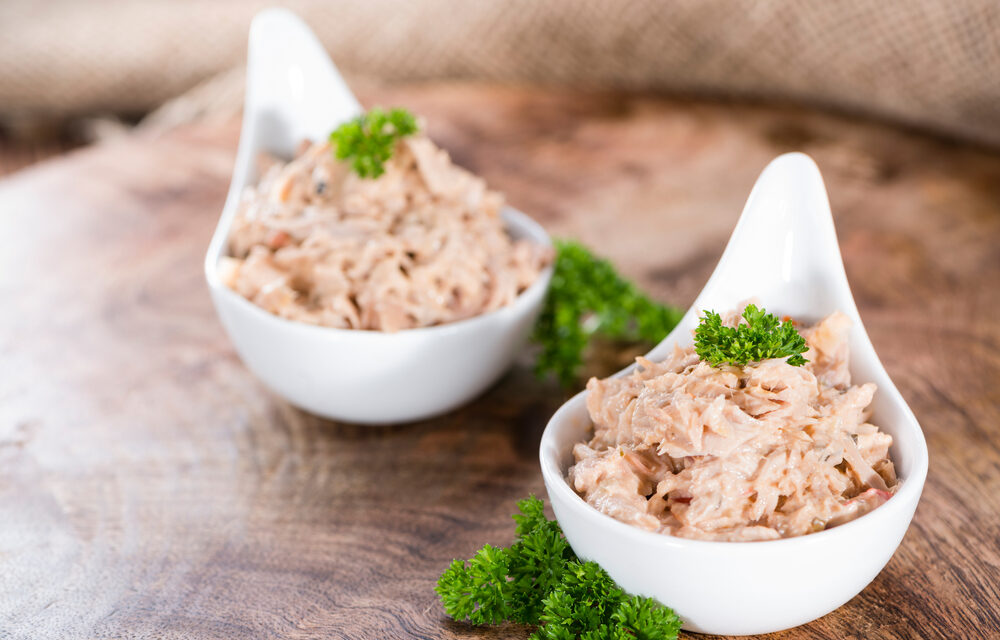 Paleo Tuna Salad with Olives